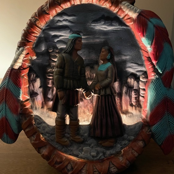 Native American Couple Accent Light, Lamp, Table Decorative lamp - Picture 4 of 10